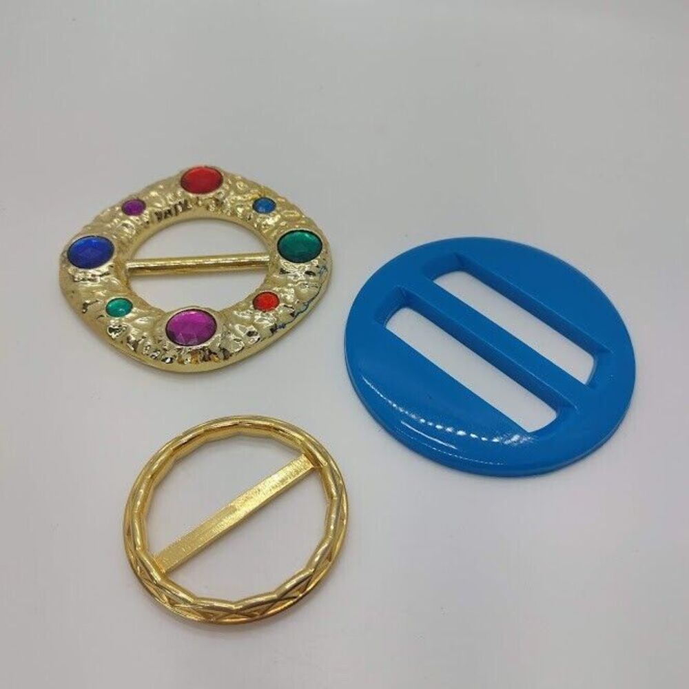 Vintage 3 Piece 70-80's's Plastic Gemstone & Metal Tee Shirt Clips/Buckles